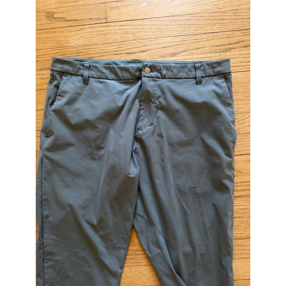Lululemon Men's Commission Pant Classic Fit Mens Grey Warpstreme Chino 38x28 - Picture 3 of 9